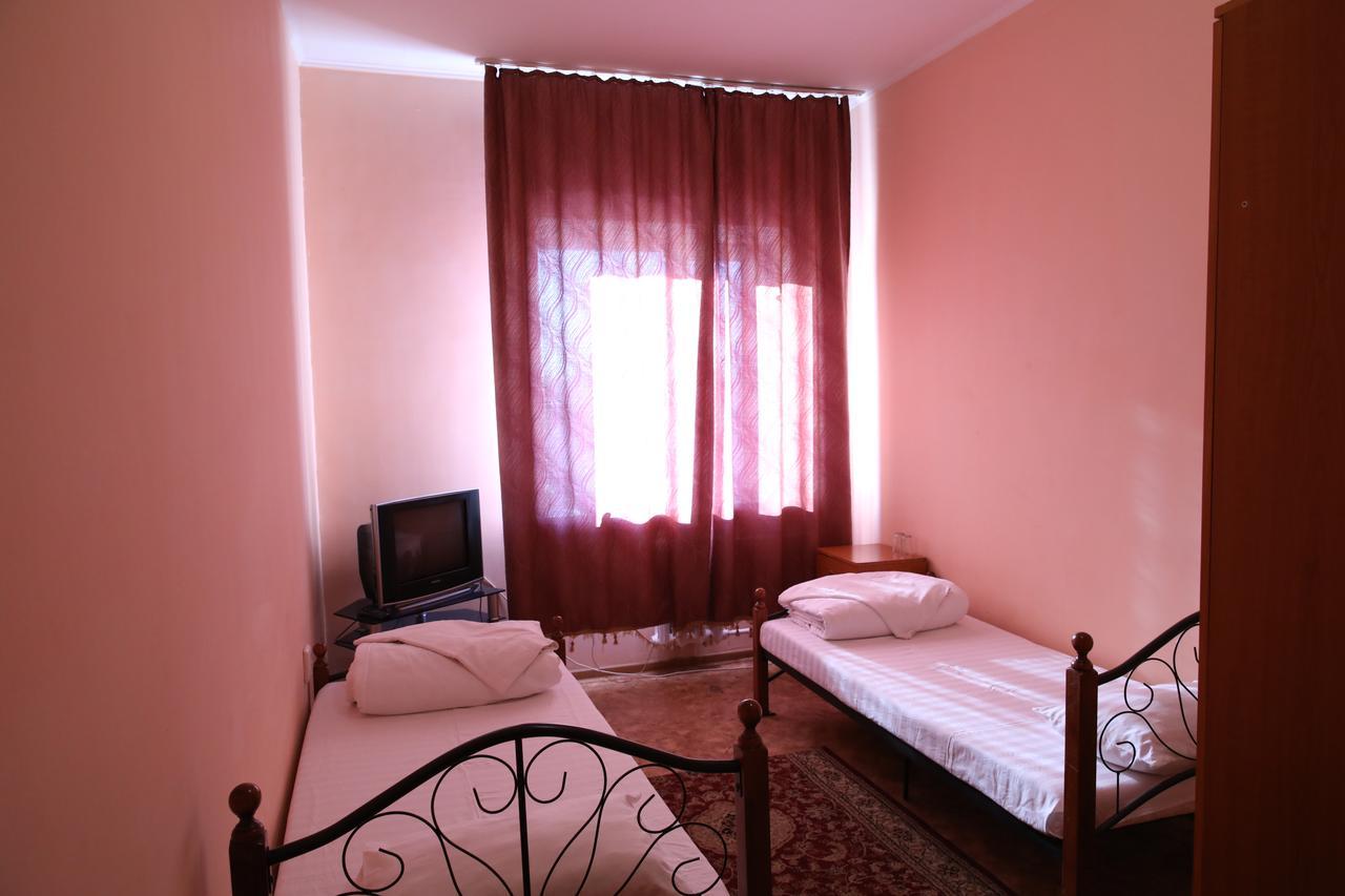 Hotel Alkuat Astana Extérieur photo